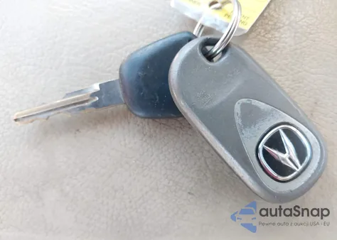 2005 Acura Tsx from USA, damaged, VIN JH4CL96895C019186